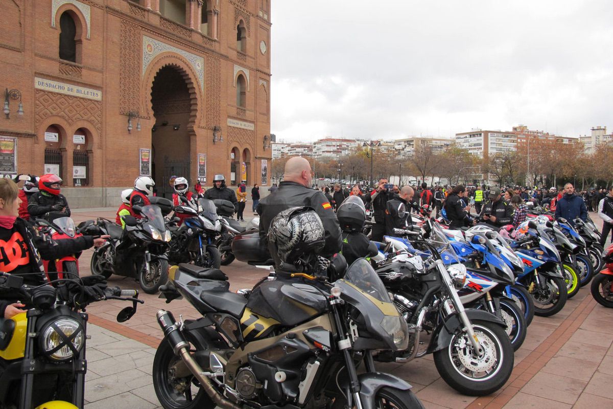 Manifestación Madrid en Moto Sí